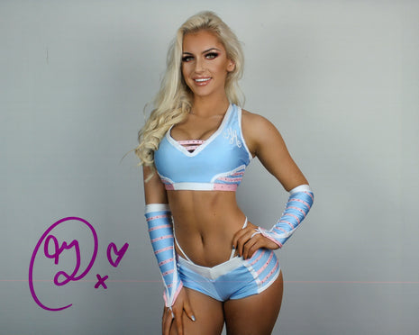 Mariah May signed 8x10 Photo