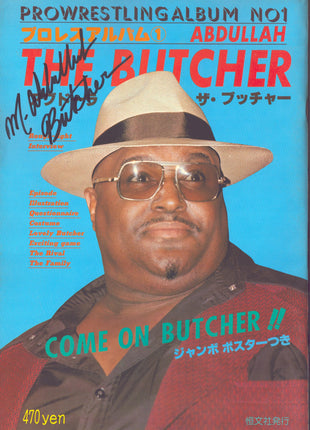 Abdullah the Butcher signed Japanese Pro Wrestling Album #1 Magazine