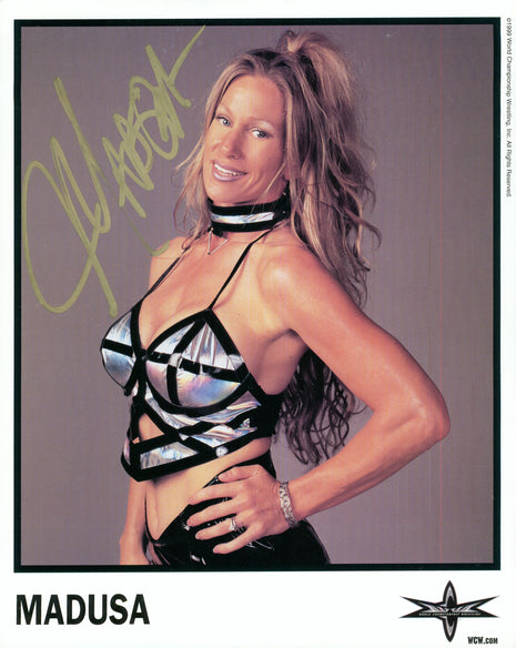 Madusa signed 8x10 Photo