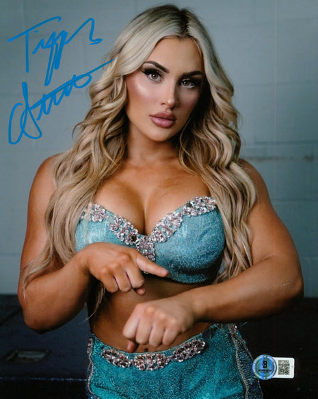 Tiffany Stratton signed 8x10 Photo (w/ Beckett)