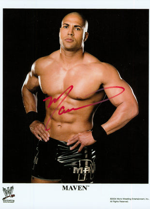 Maven signed 8x10 Photo