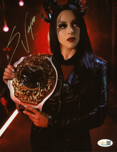 Stephanie Vaquer signed 8x10 Photo (w/ JSA)