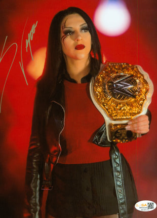 Stephanie Vaquer signed 8x10 Photo (w/ JSA)