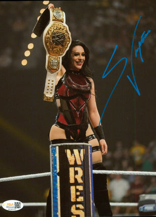 Stephanie Vaquer signed 8x10 Photo (w/ JSA)
