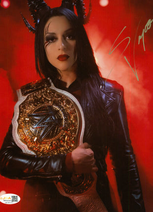 Stephanie Vaquer signed 8x10 Photo (w/ JSA)