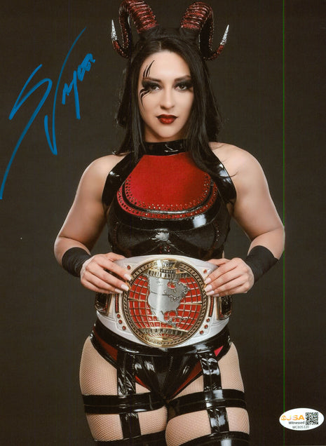 Stephanie Vaquer signed 8x10 Photo (w/ JSA)