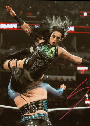 Stephanie Vaquer signed 8x10 Photo (w/ JSA)