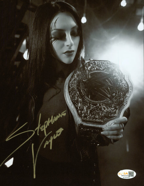 Stephanie Vaquer signed 8x10 Photo (w/ JSA)
