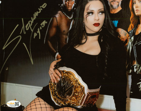 Stephanie Vaquer signed 8x10 Photo (w/ JSA)