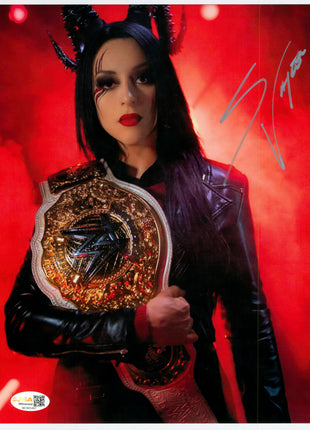 Stephanie Vaquer signed 8x10 Photo (w/ JSA)
