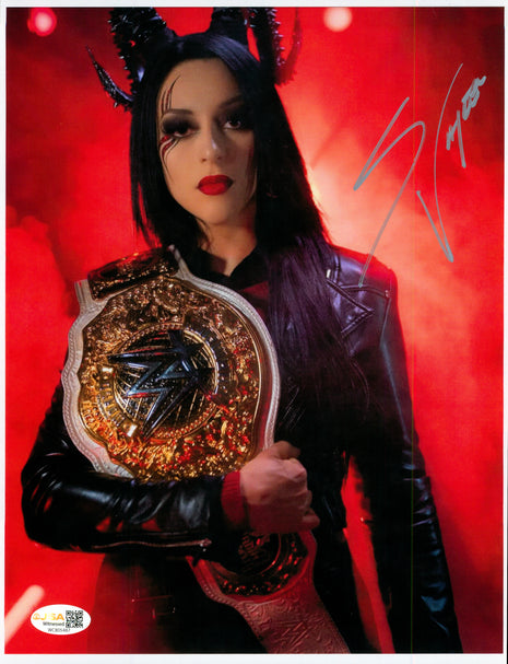 Stephanie Vaquer signed 8x10 Photo (w/ JSA)