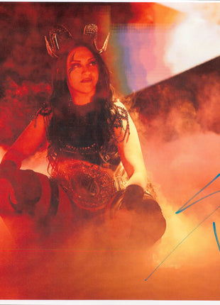 Stephanie Vaquer signed 8x10 Photo (w/ JSA)