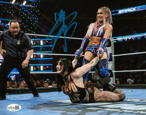 Giulia signed 8x10 Photo (w/ JSA)