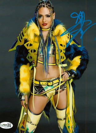 Giulia signed 8x10 Photo (w/ JSA)