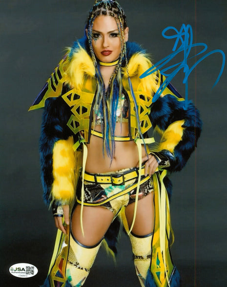 Giulia signed 8x10 Photo (w/ JSA)
