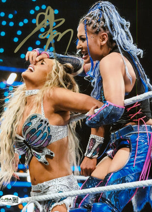 Giulia signed 8x10 Photo (w/ JSA)