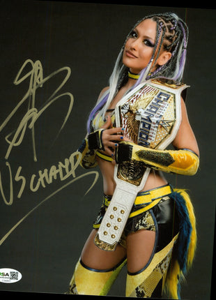 Giulia signed 8x10 Photo (w/ JSA)