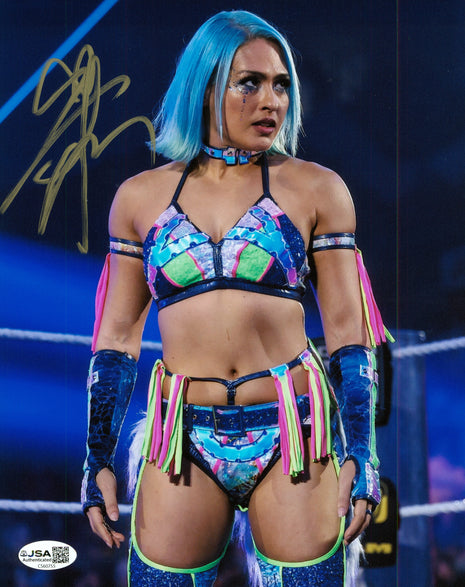 Giulia signed 8x10 Photo (w/ JSA)
