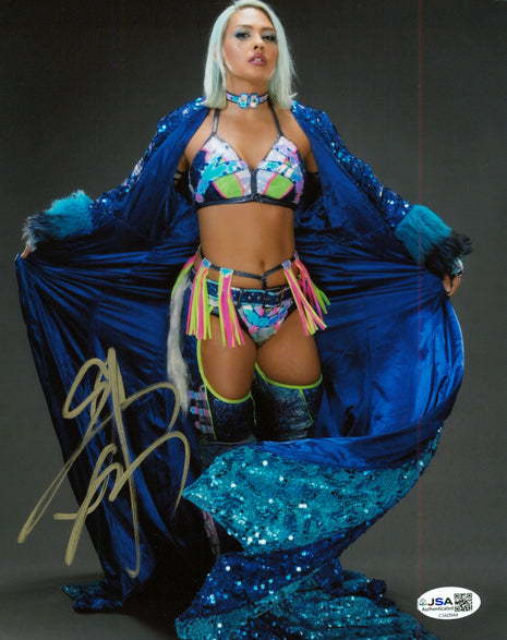 Giulia signed 8x10 Photo (w/ JSA)