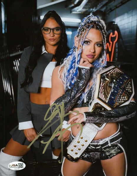 Giulia signed 8x10 Photo (w/ JSA)