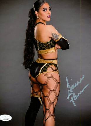 Jaida Parker signed 8x10 Photo (w/ JSA)