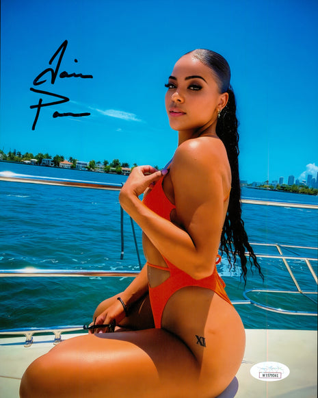 Jaida Parker signed 8x10 Photo (w/ JSA)