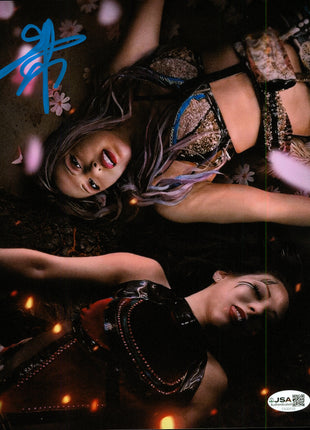 Giulia signed 8x10 Photo (w/ JSA)