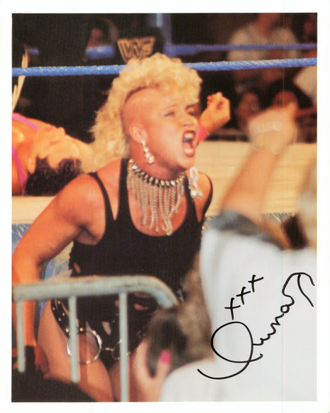 Luna Vachon signed 8x10 Photo