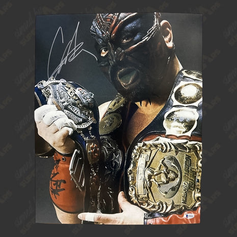 Great Muta signed 16x20 Photo (w/ Beckett)