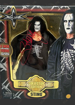Figura de acción de edición de coleccionista de WCW firmada por Sting