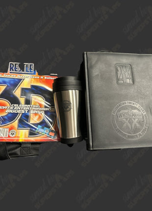Matt Hardy signed & owned Wrestlemania XX Personel Bag with bonus items!!!