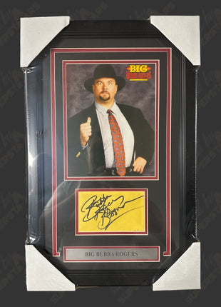 Placa enmarcada con doble firma de Bossman y Big Bubba Rogers