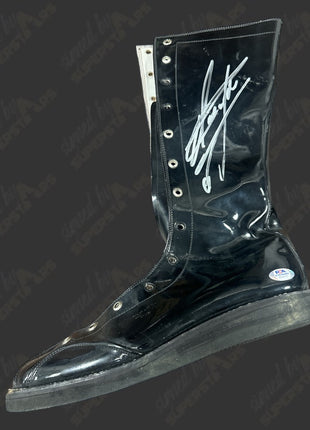 Undertaker signed Wrestling Boot (w/ PSA)