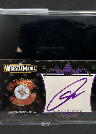 Pin de edición limitada de WWE Wrestlemania 30 firmado por Shinsuke Nakamura