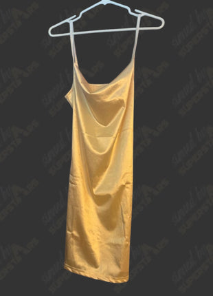 Auction:  Francine ring worn Gold Dress