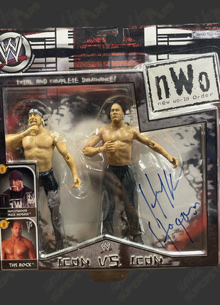 Hulk Hogan signed WWE nWo Icon vs. Icon Action Figure 2-pack