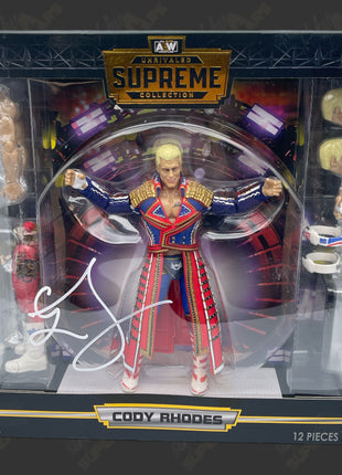 Figura de acción de la colección Supreme Unrivaled de AEW firmada por Cody Rhodes (con JSA)