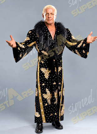 Ric Flair signed Photo #23 (w/ Beckett) *PRE-ORDER*