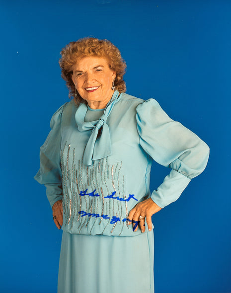 Mae Young signed 8x10 Photo