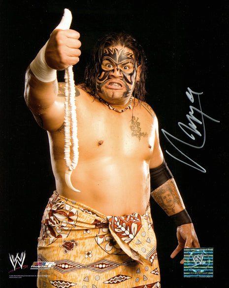 Umaga signed 8x10 Photo