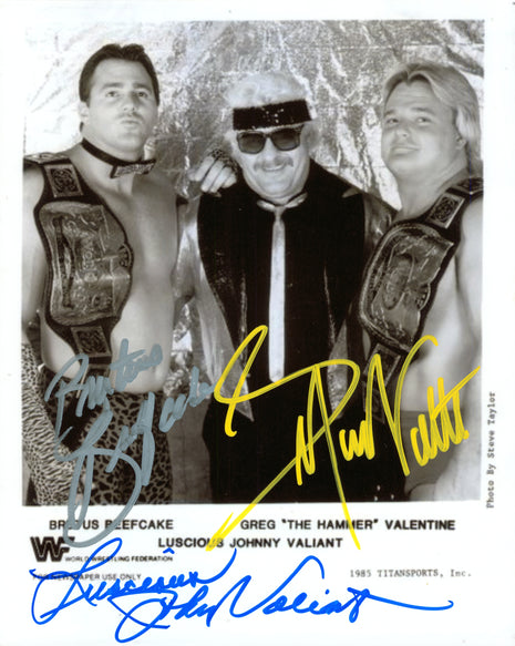 Greg Valentine, Brutus Beefcake y Johnny Valiant firmaron tres veces la foto de 8x10