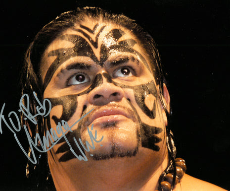 Umaga signed 8x10 Photo