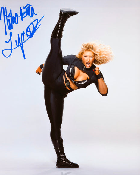 Nikkita Lyons signed 8x10 Photo