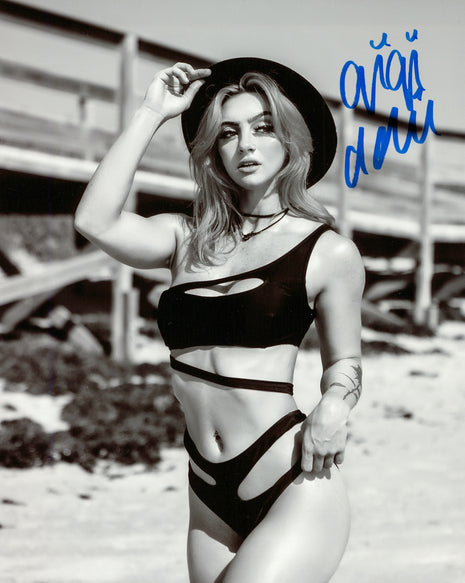 Gigi Dolin signed 8x10 Photo