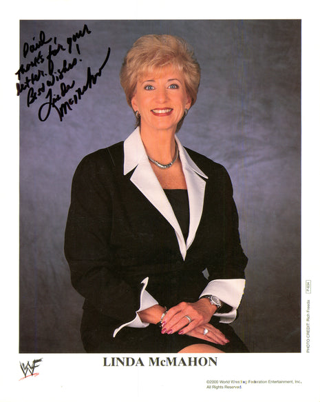 Linda McMahon signed 8x10 Photo