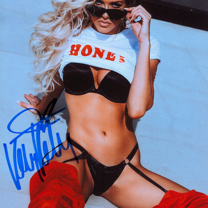 Kelly Kelly signed 8x10 Photo