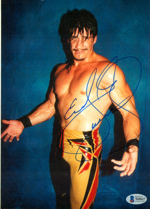 Eddie Guerrero signed 8x10 Photo (w/ Beckett)