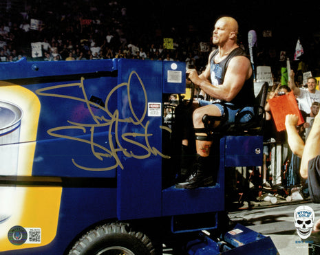 Stone Cold Steve Austin signed 8x10 Photo (w/ Beckett)