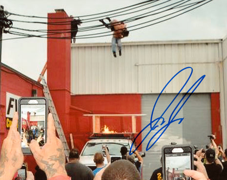 Photo 8x10 signée par Joey Janela