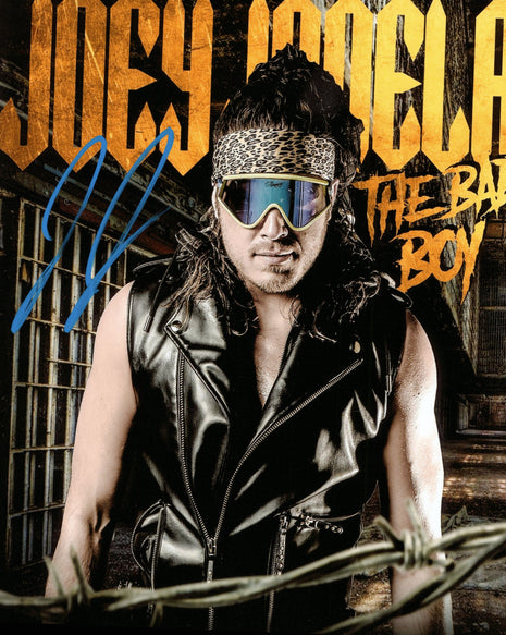 Photo 8x10 signée par Joey Janela